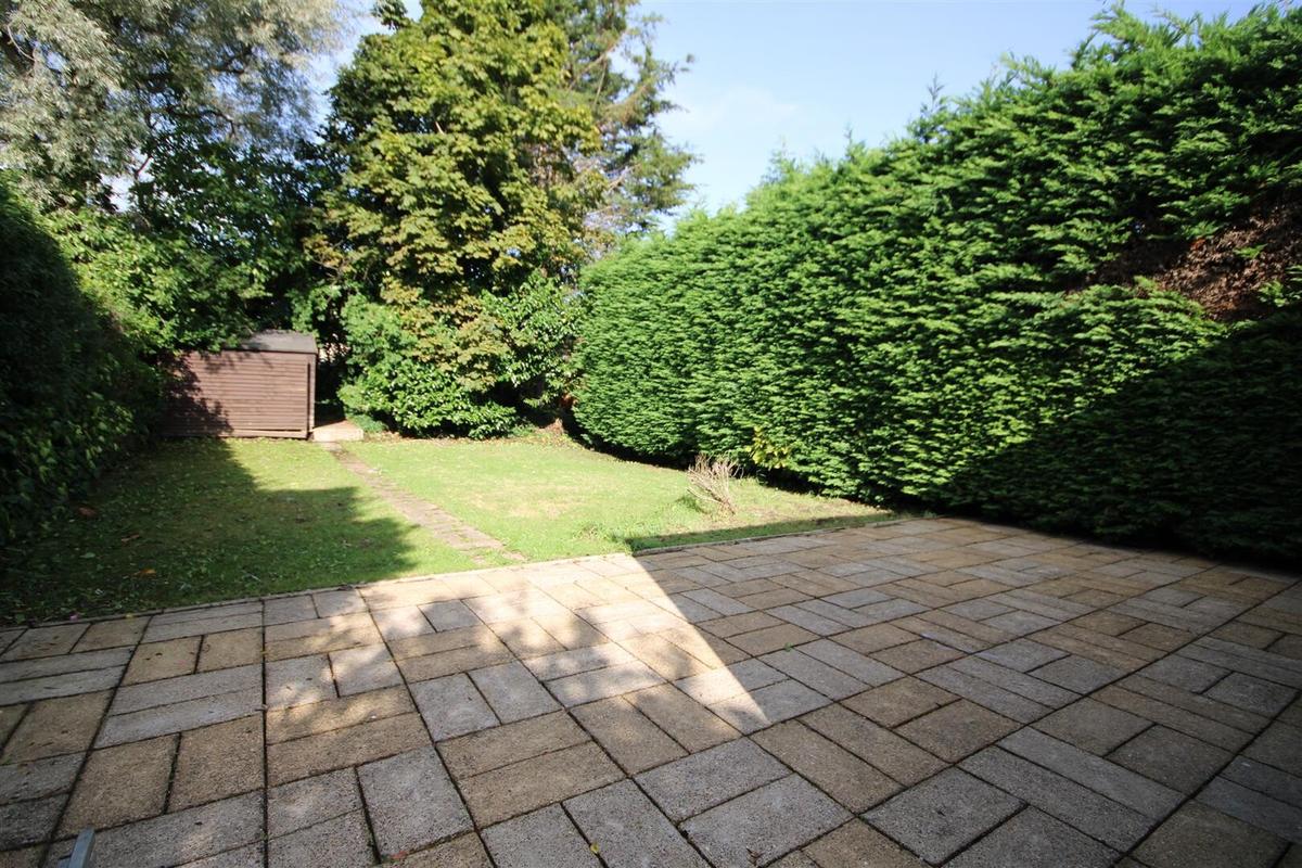 3 bedroom house for rent Elmside, Surrey, GU2 7SJ UniHomes