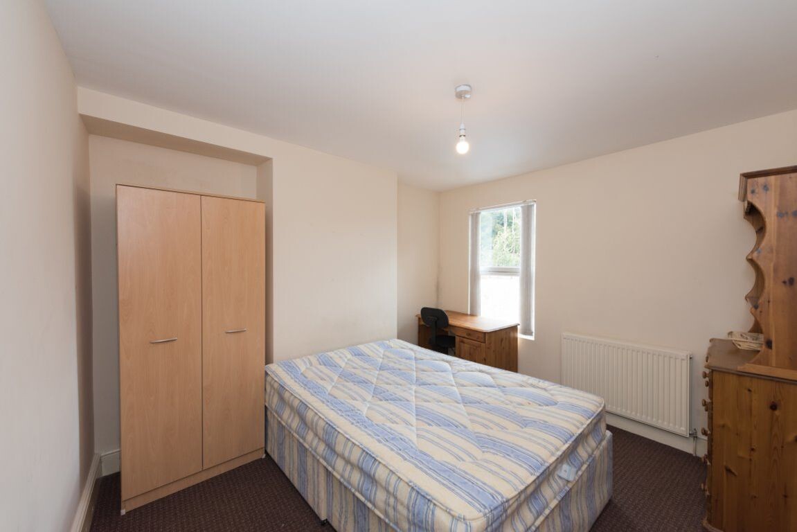 4 bedroom house for rent Cowley Road, Oxford, OX4 1HR UniHomes