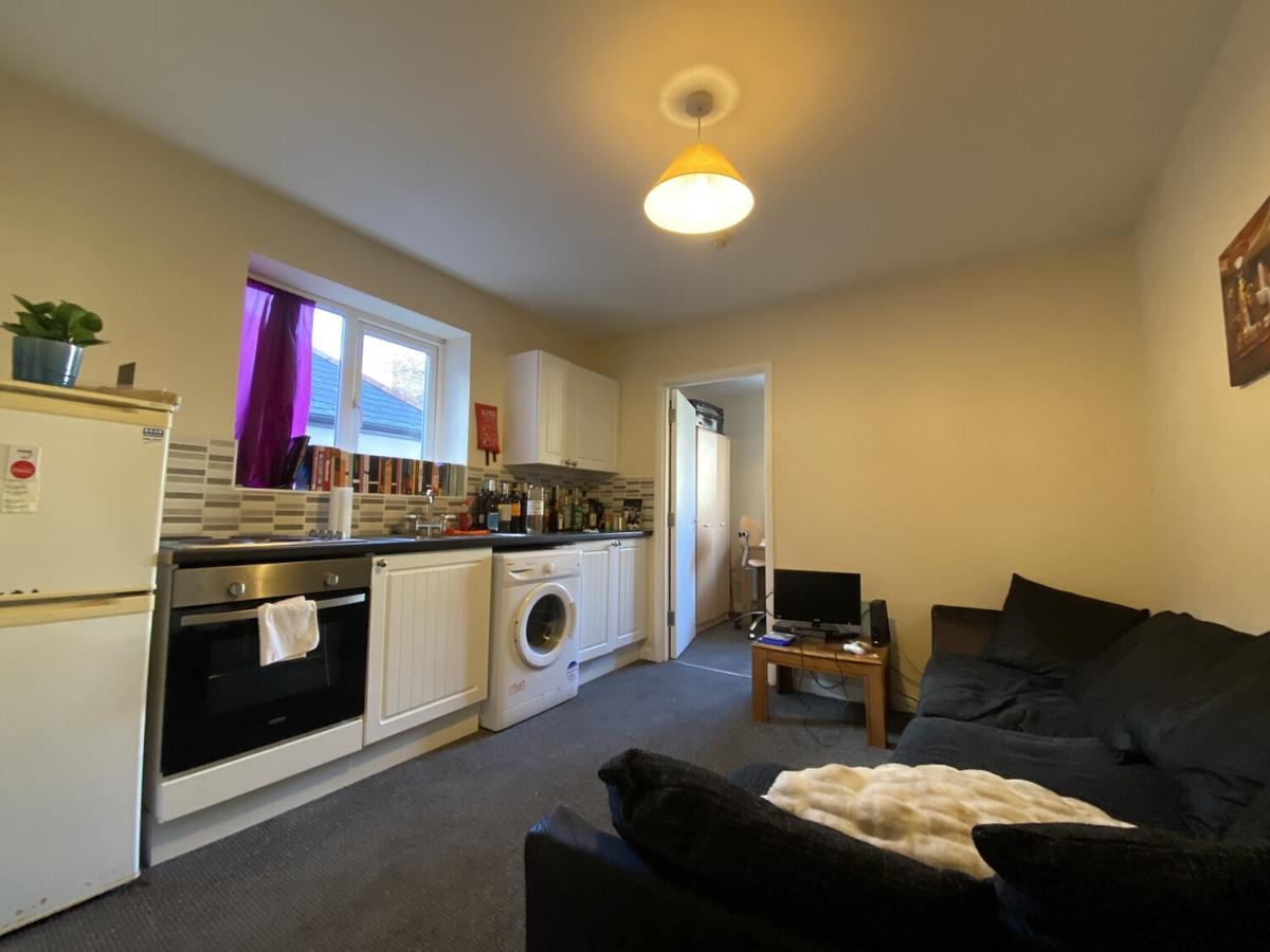 1 bedroom apartment for rent Llanbleddian Gardens, Cardiff, CF24 4AT