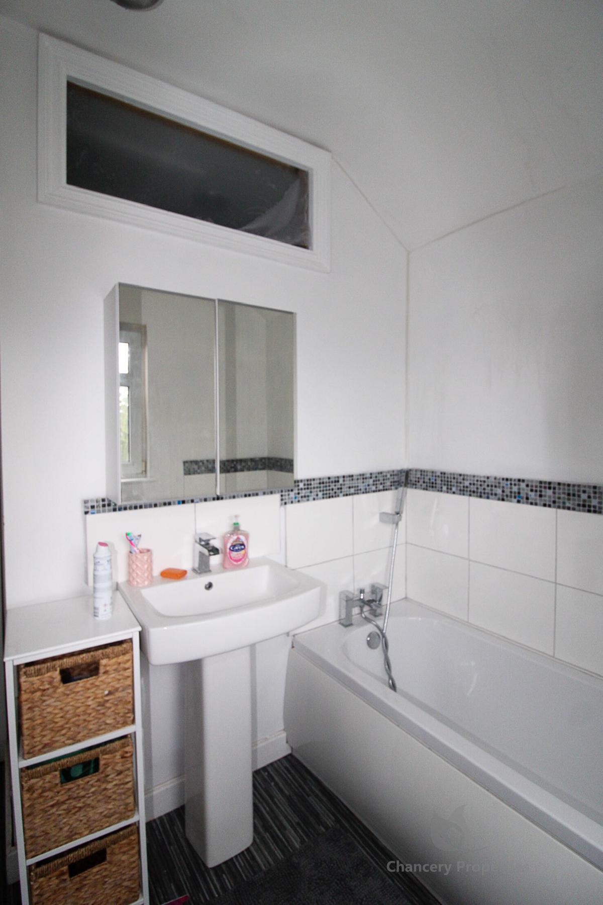 4 bedroom house for rent Waterloo Place, Swansea, SA2 0DE UniHomes