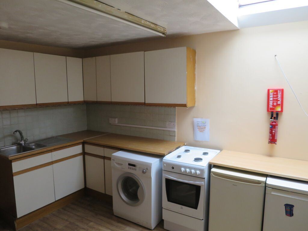 3 bedroom house for rent Cowley Road, Oxford, OX4 1UH UniHomes