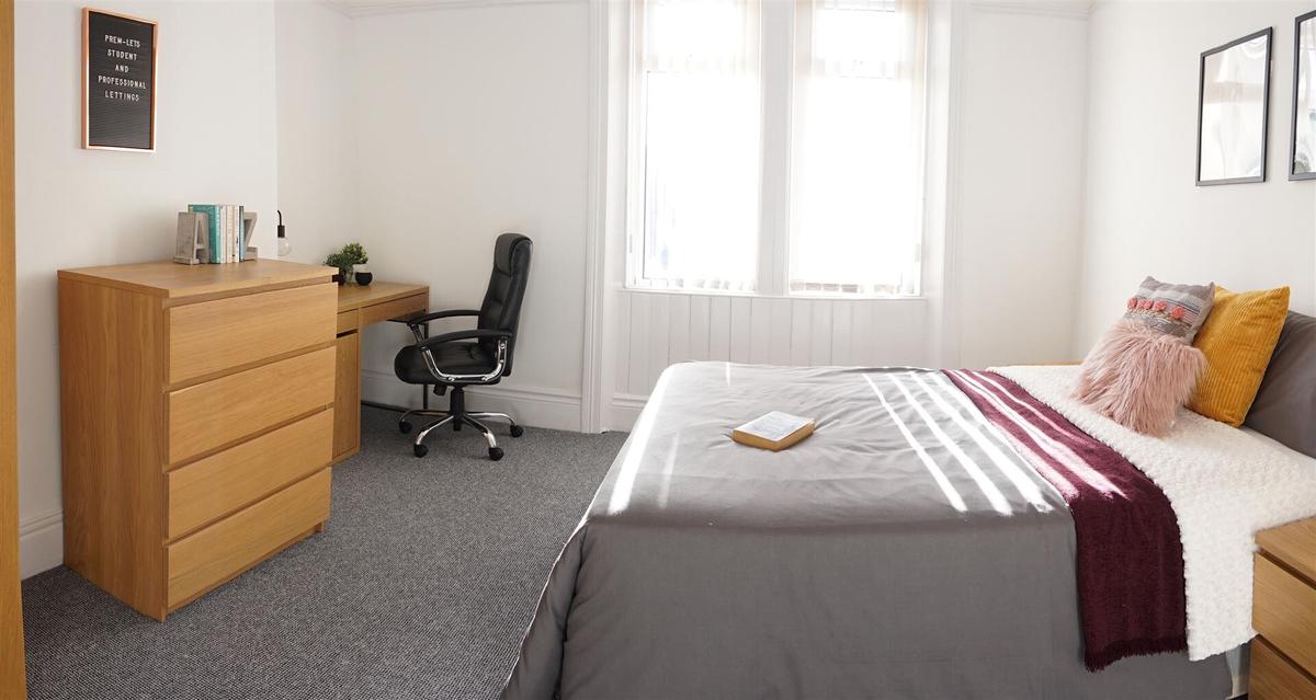 3 bedroom apartment for rent Newington Road, Newcastle, NE6 5BD UniHomes