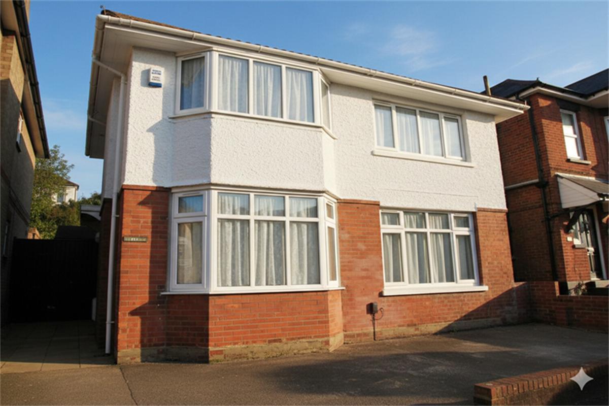 4 bedroom house on Green Road, Winton, Bournemouth