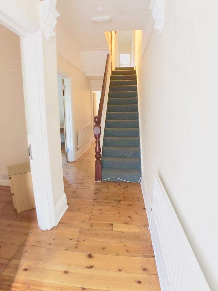 6 bedroom house for rent Furzedown Road, Southampton, SO17 1PN UniHomes
