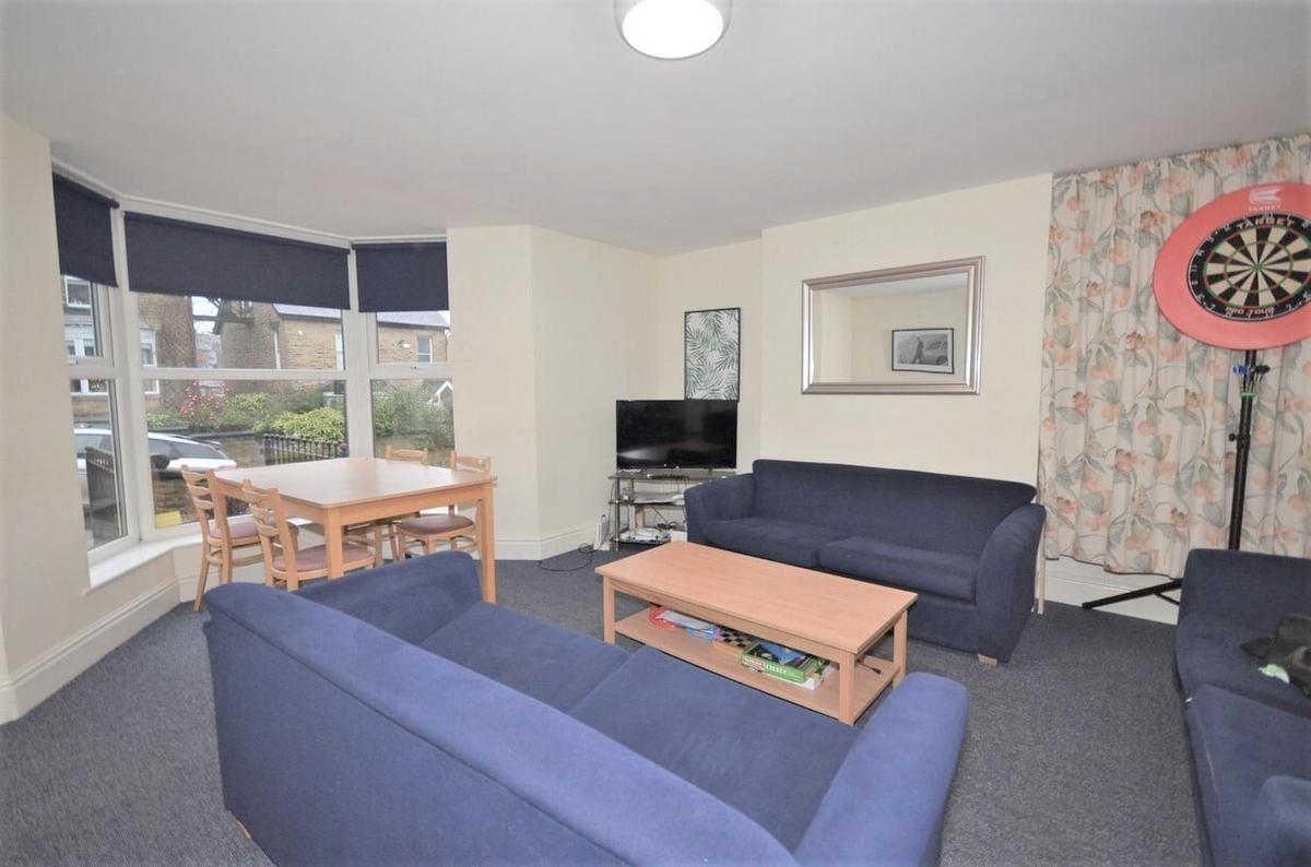 8 bedroom house for rent Roslin Road, Sheffield, S10 1FA UniHomes