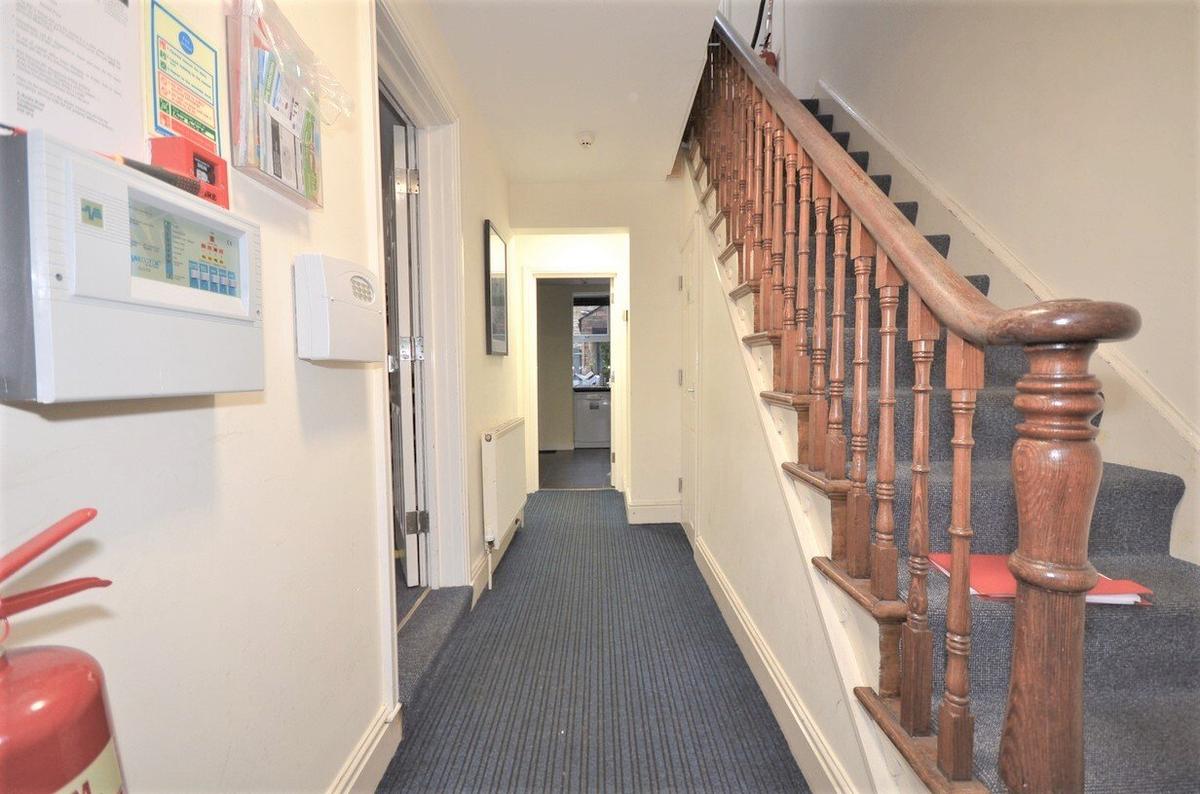 8 bedroom house for rent Roslin Road, Sheffield, S10 1FA UniHomes