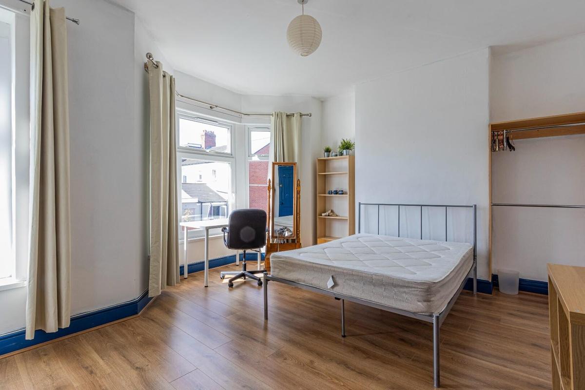 5 bedroom house for rent Pentyrch Street, Cardiff, CF24 4JX UniHomes