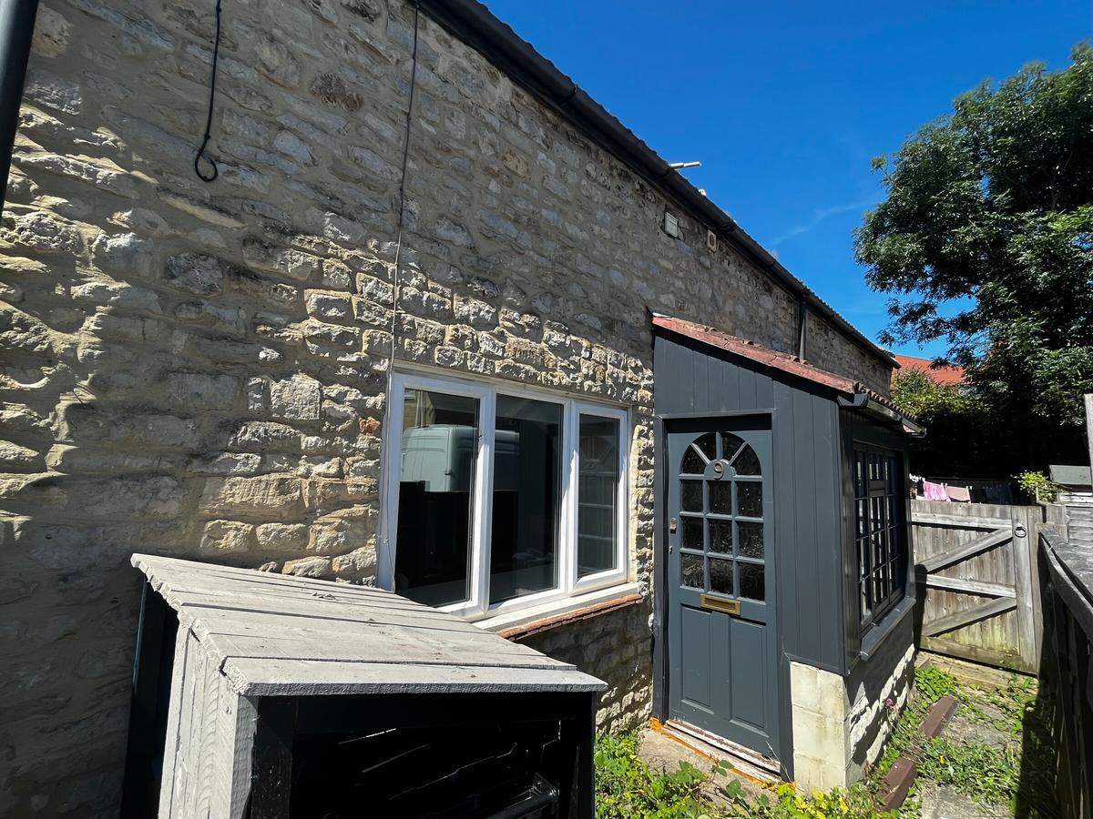 4 bedroom house for rent Twerton Farm Close, Bath, BA2 1BL UniHomes