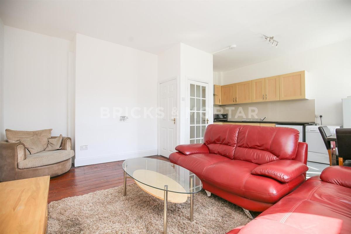 3 bedroom apartment for rent Westgate Road Newcastle, NE4 6AP | UniHomes