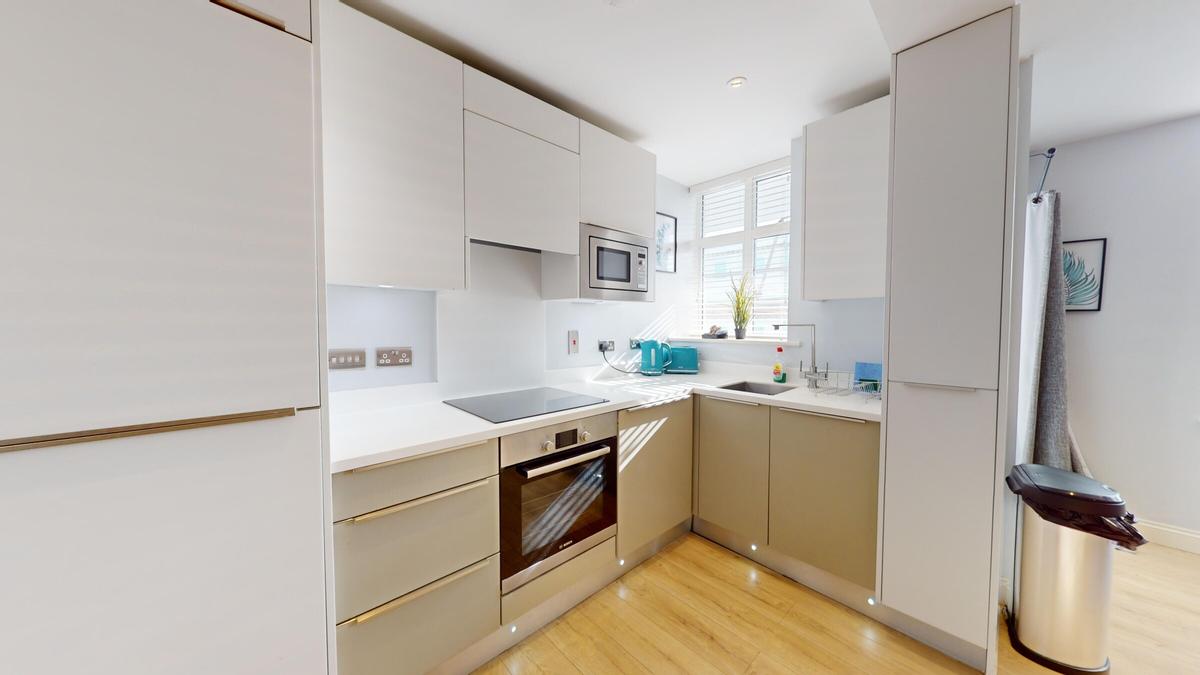 2 bedroom apartment for rent 149 Western Road, Brighton, BN1 2AJ | UniHomes