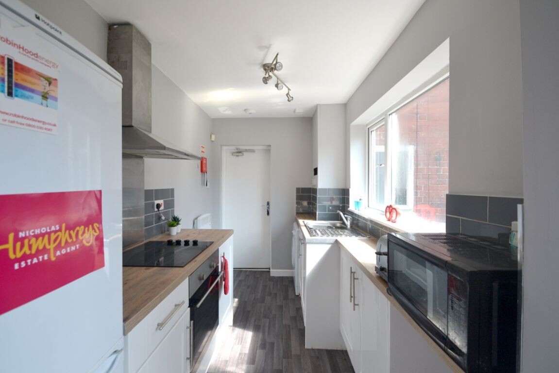 4 bedroom house for rent Dunkirk Road, Nottingham, NG7 2LF UniHomes