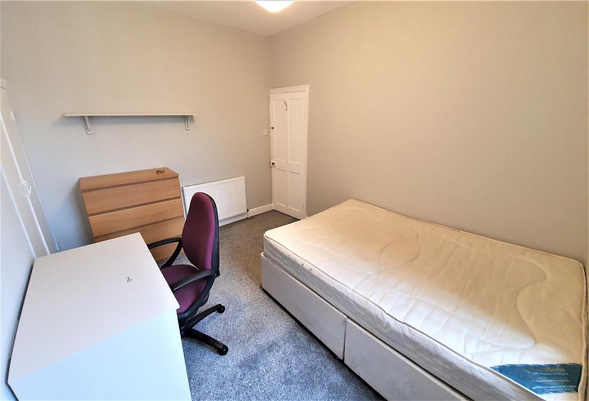 2 bedroom house for rent Raglan Street, Hull, HU5 2JN UniHomes