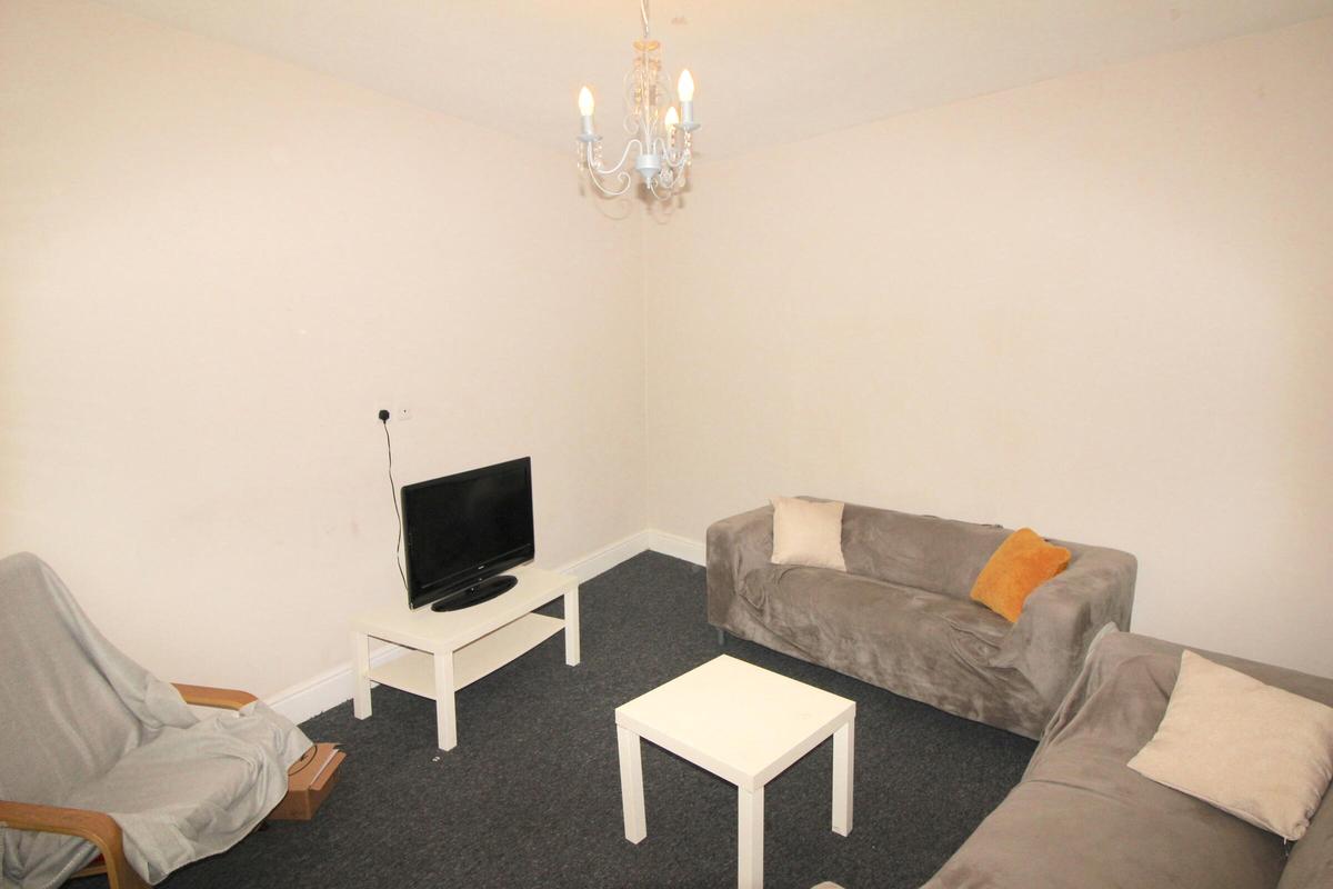 4 bedroom house for rent Christopher Road, Leeds, LS6 2JX UniHomes