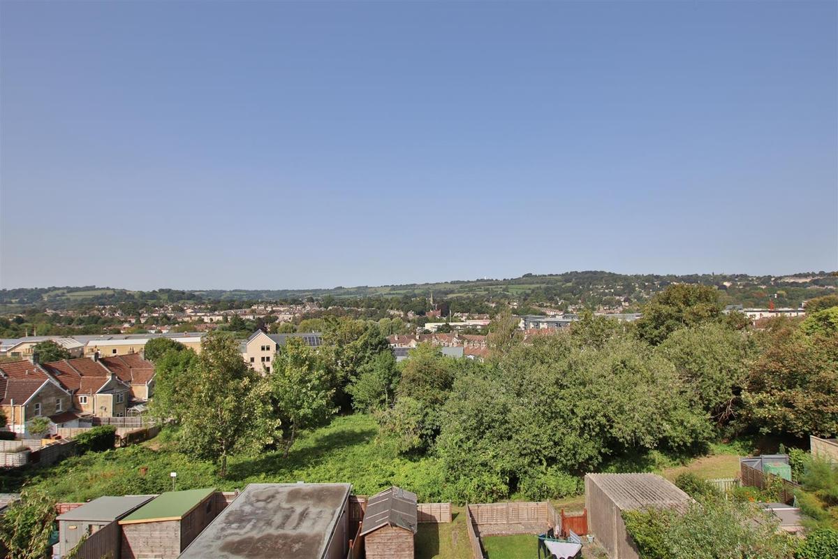 4 bedroom house for rent Lansdown View, Bath, BA2 1BG UniHomes