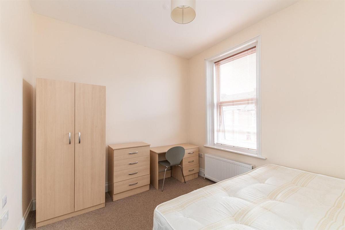 3 bedroom apartment for rent Mowbray Street, Newcastle, NE6 5NL UniHomes