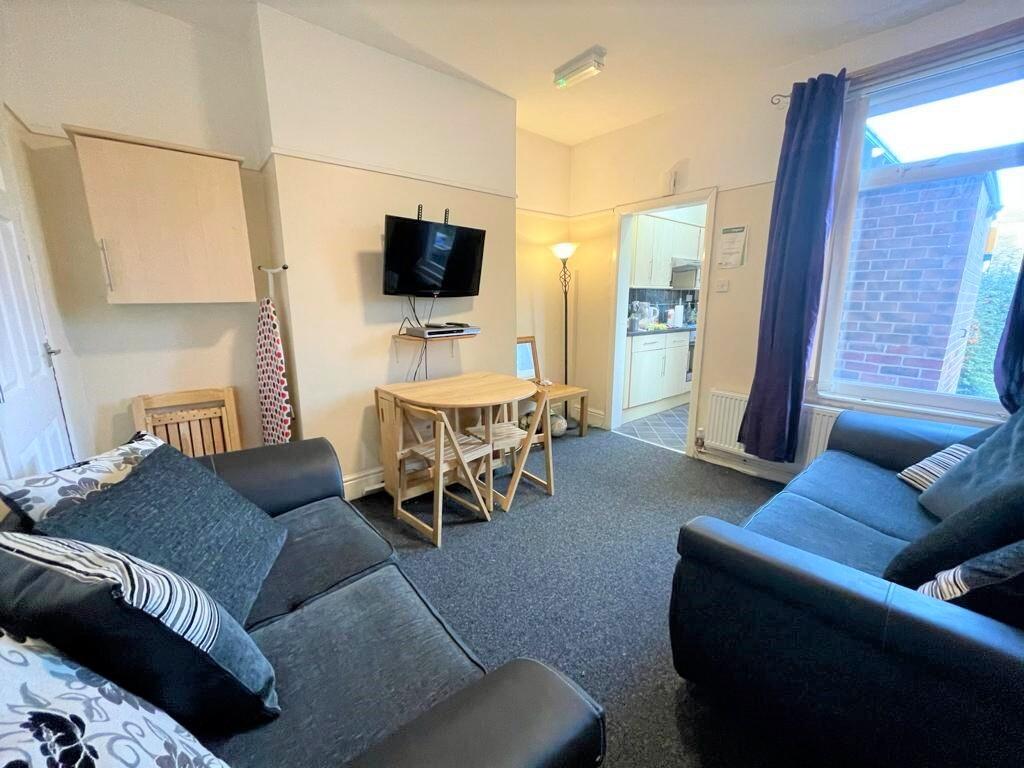 3 bedroom house for rent Cobden View Road, Sheffield, S10 1HS UniHomes