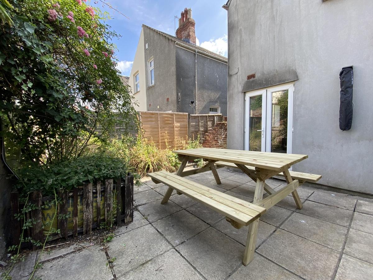 5 bedroom house for rent Tewkesbury Street, Cardiff, CF24 4QS UniHomes