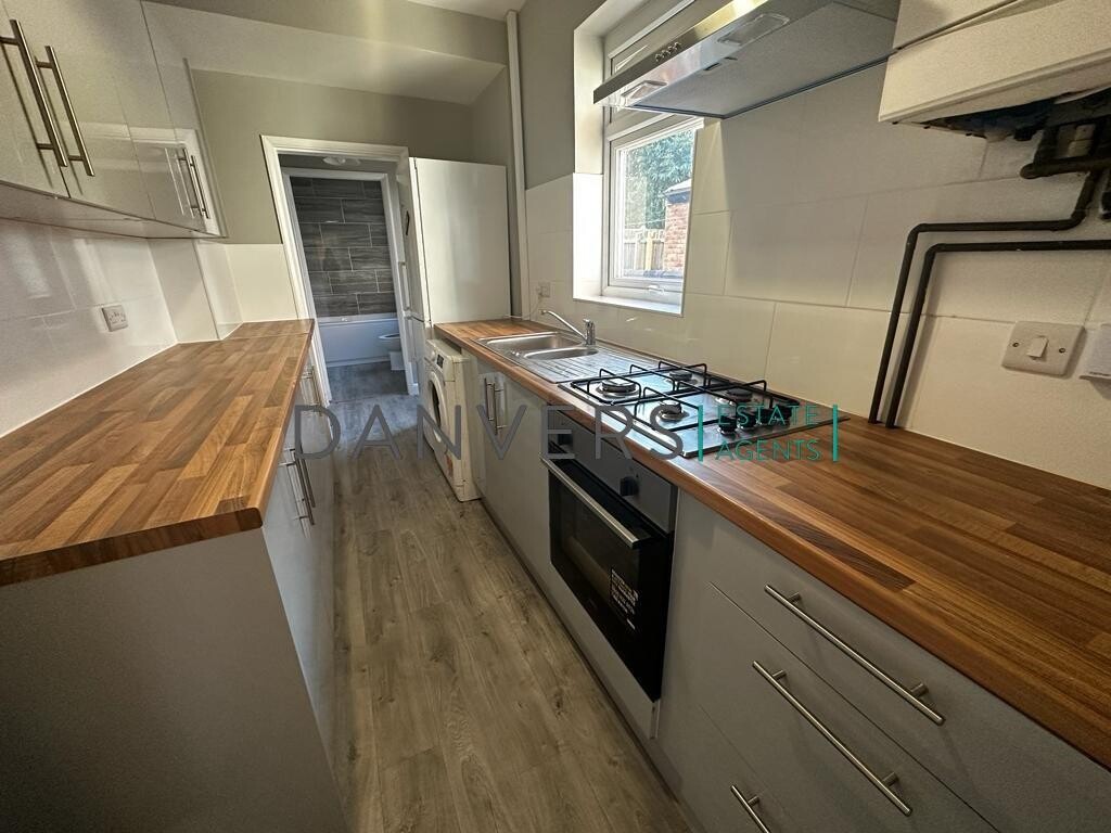 4 bedroom house on Grasmere Street, Westcotes, Leicester