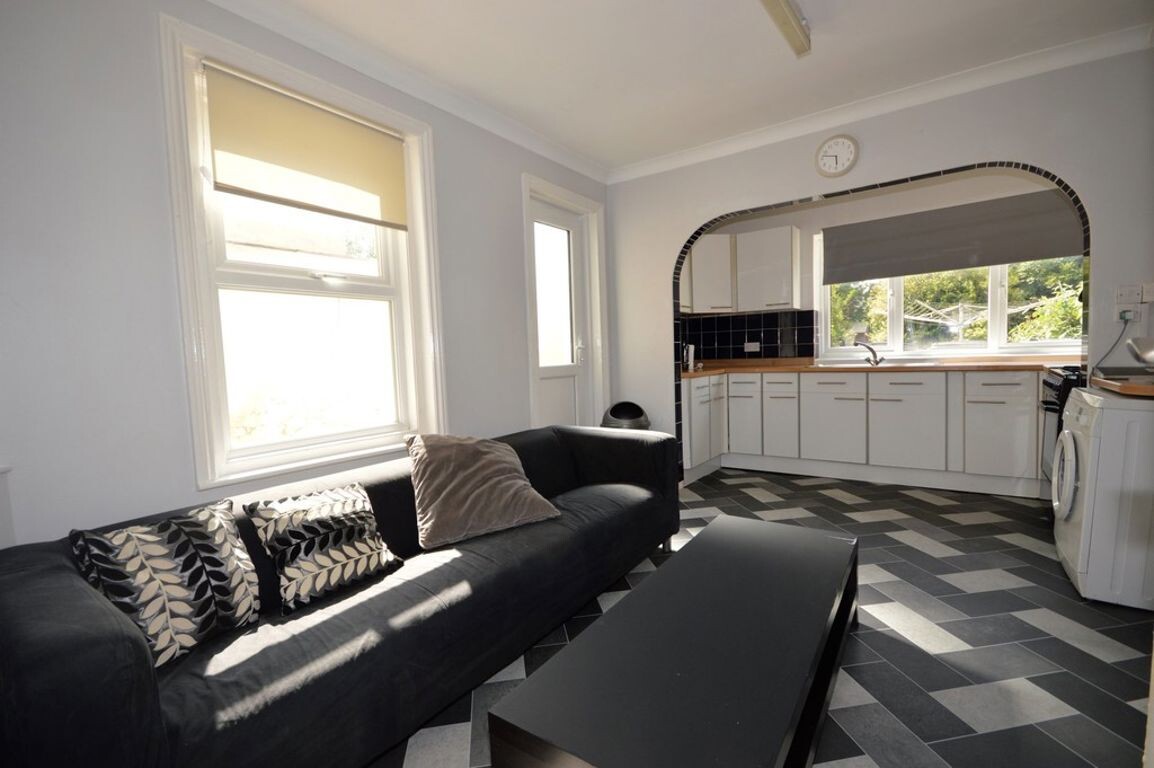 5 bedroom house on Alma Road, Winton, Bournemouth