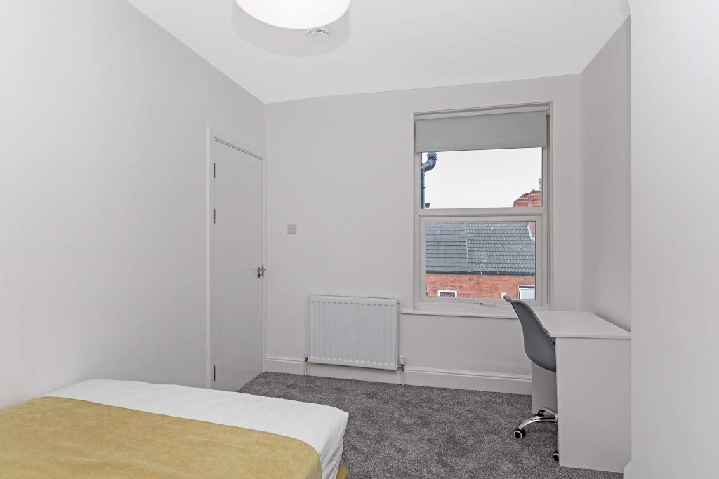 2 bedroom house for rent Birrell Road Forest Fields, Nottingham, NG7