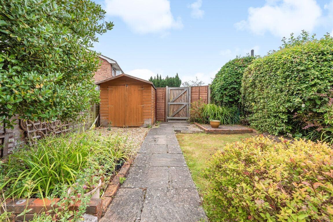 4 bedroom house for rent Aldershot Road, Surrey, GU2 8AJ UniHomes