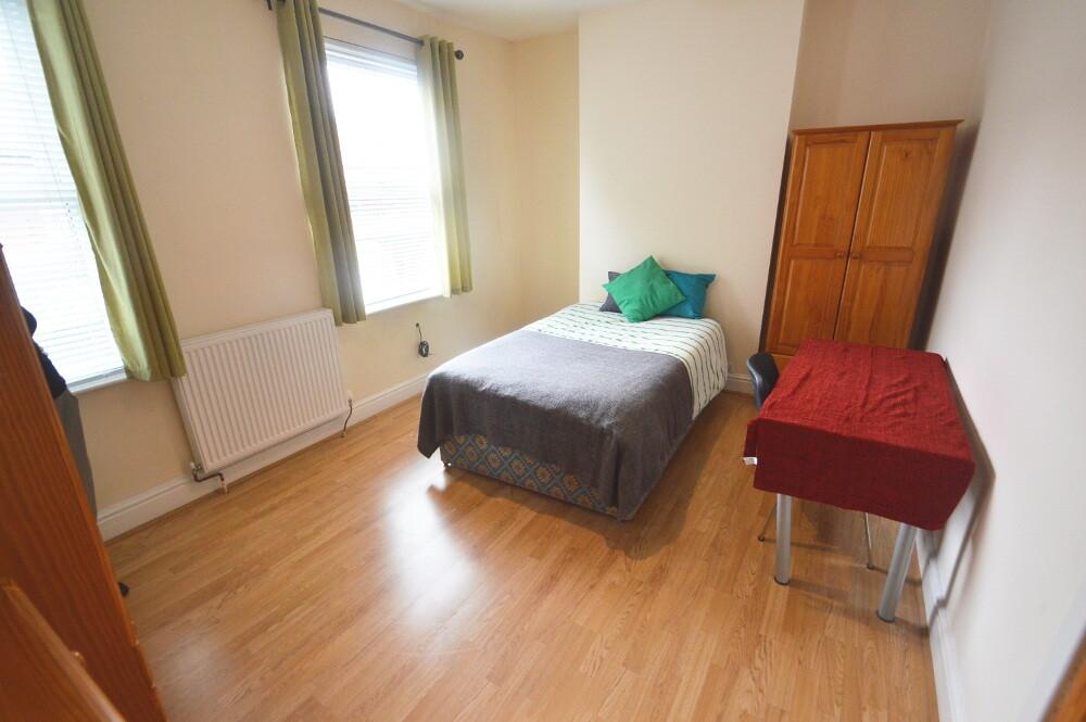 4 bedroom house for rent Filey Road, Manchester, M14 6GQ UniHomes