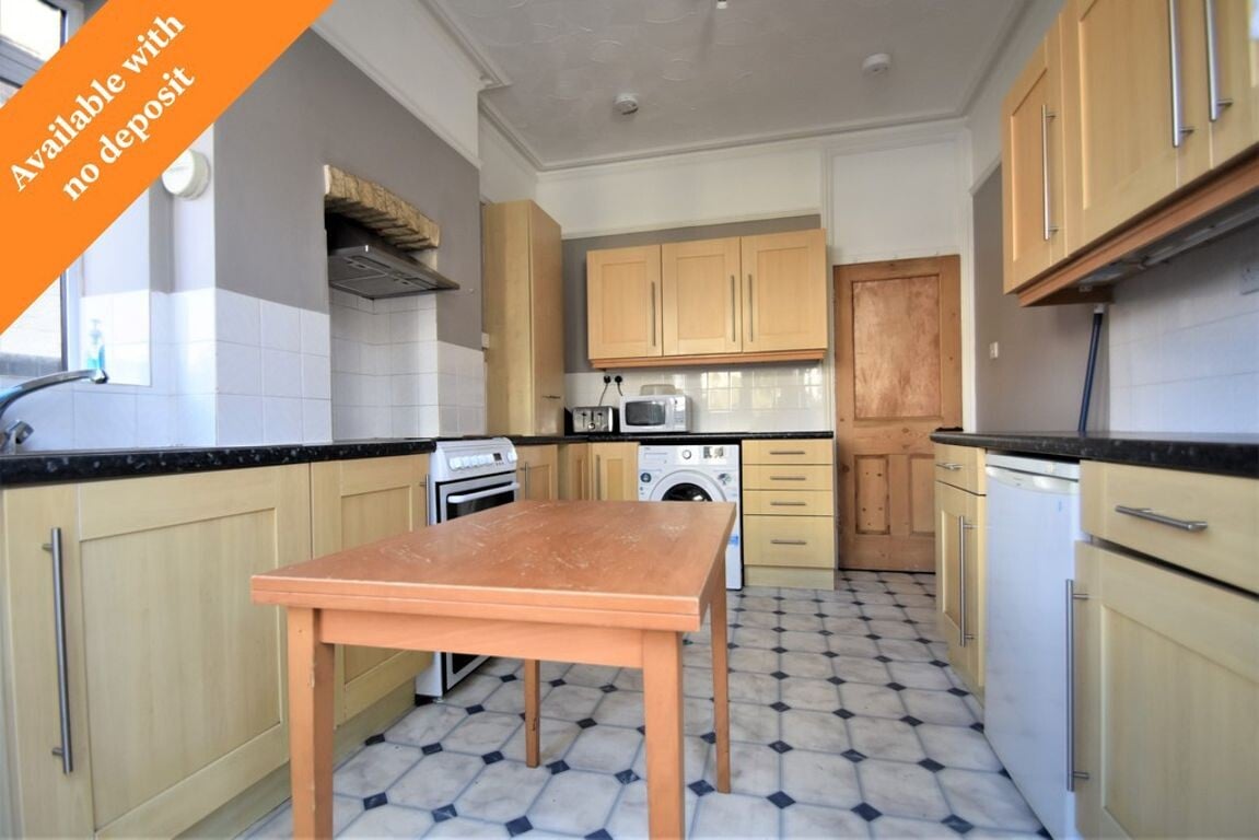 4 bedroom house for rent Bramshott Road, Portsmouth, PO4 8AN UniHomes