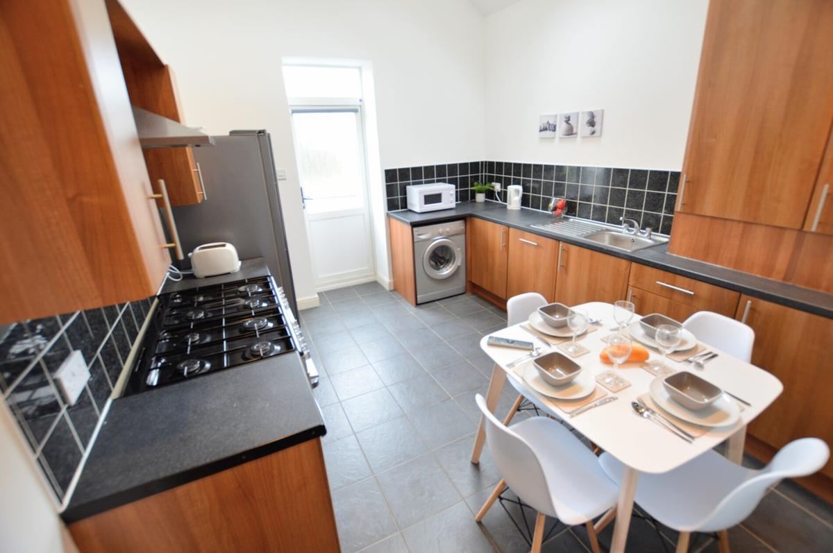 4 bedroom apartment for rent Granville Gardens, Newcastle, NE2 1HL