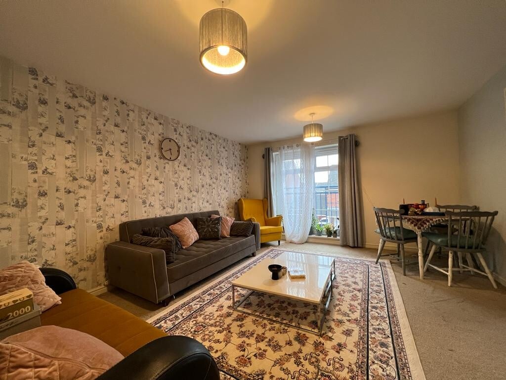 2 bedroom apartment for rent Holland Close, Loughborough, LE11 1EF