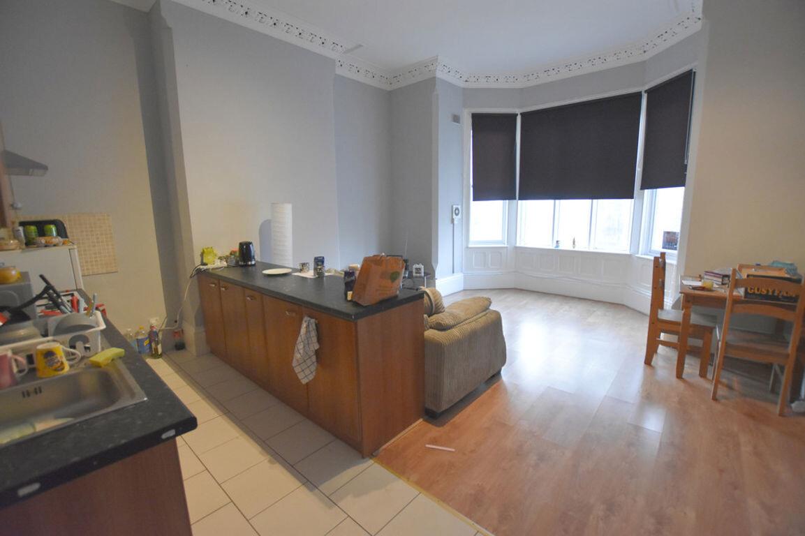 2 bedroom apartment on Forest Road West, Arboretum, Nottingham