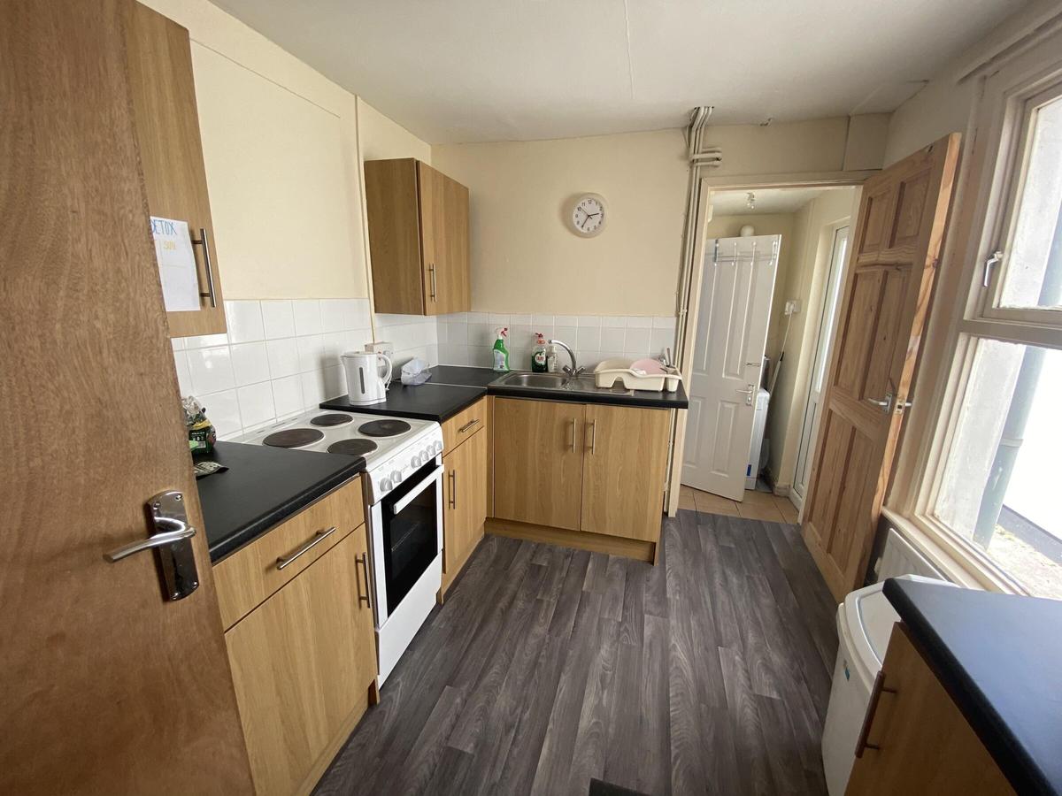 3 bedroom house for rent Rhymney Street, Cardiff, CF24 4DH UniHomes