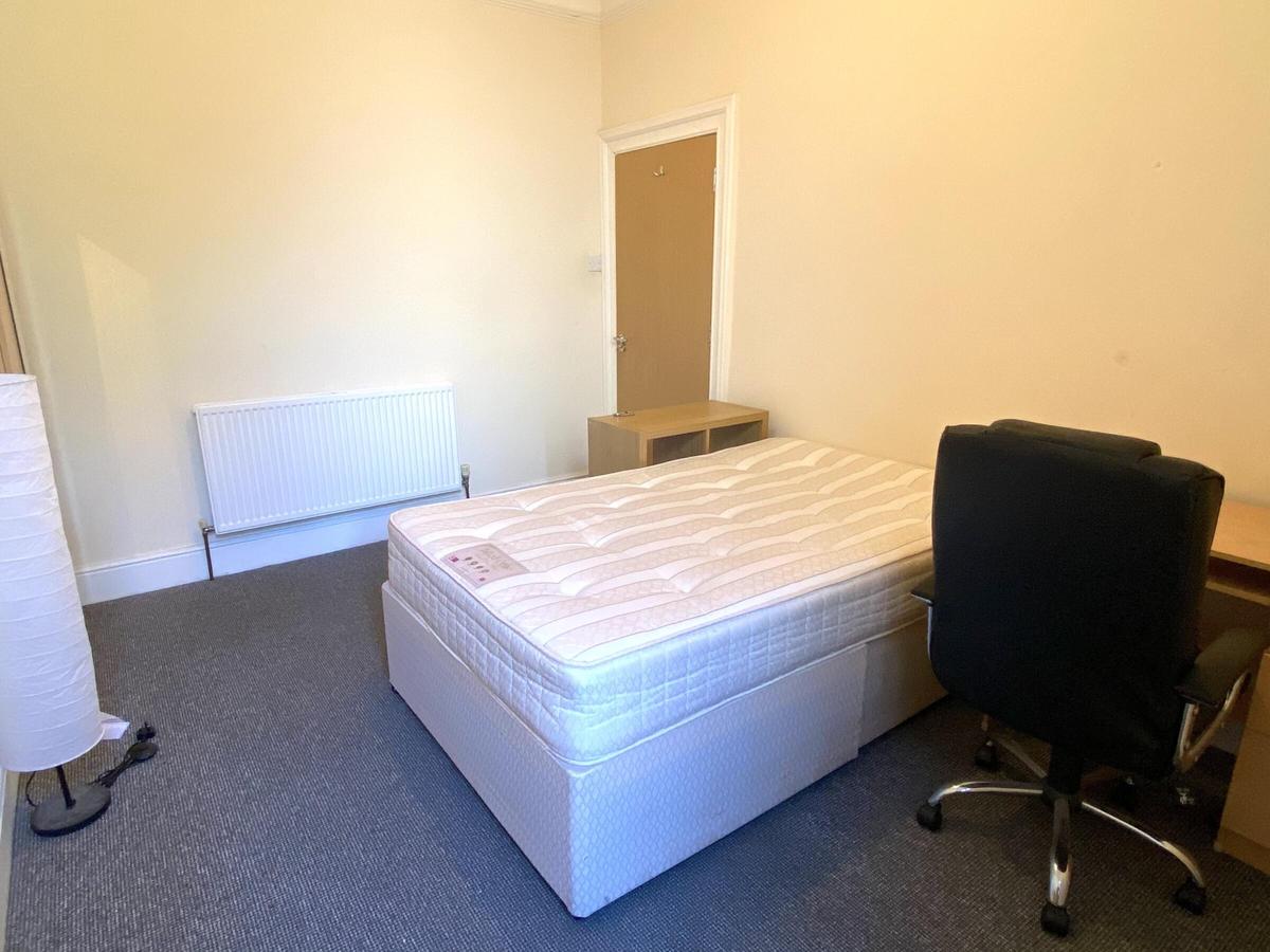 6 bedroom house for rent Shirley Road, Cardiff, CF23 5HL UniHomes