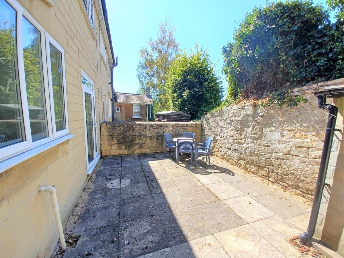 4 bedroom house for rent Portland Terrace, Bath, BA1 2SH UniHomes