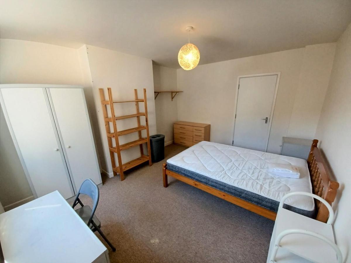 4 bedroom house for rent Portland Terrace, Bath, BA1 2SH UniHomes