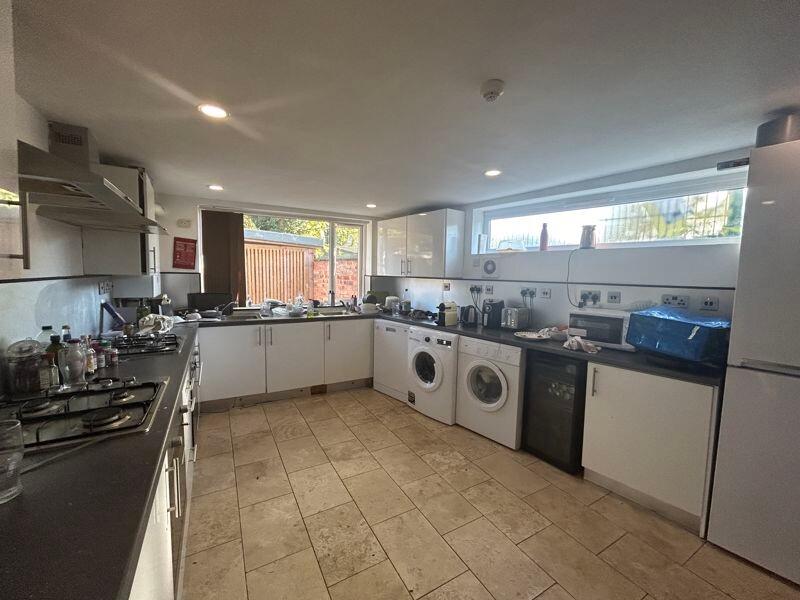 8 bedroom house on Sherwin Road, Lenton, Nottingham