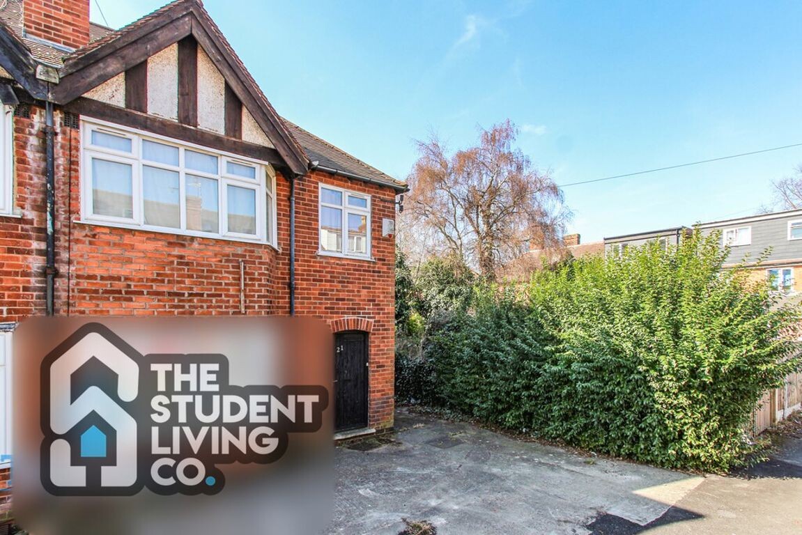 4 bedroom house on Lace Street, Dunkirk, Nottingham