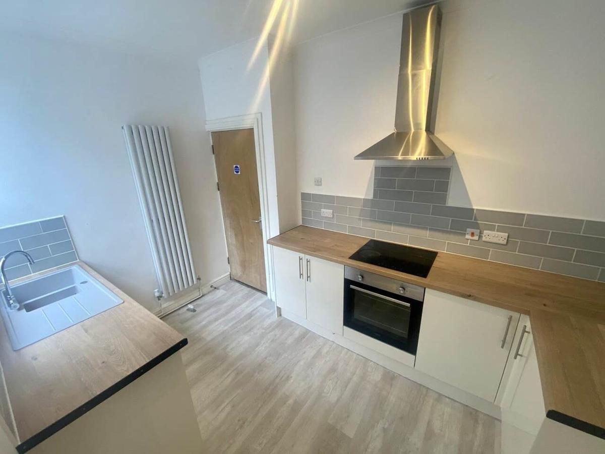 4 bedroom house for rent Pinewood Road, Uplands, Swansea, SA2 0LT