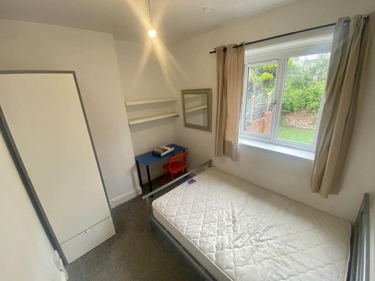 4 bedroom house for rent Pinewood Road, Uplands, Swansea, SA2 0LT