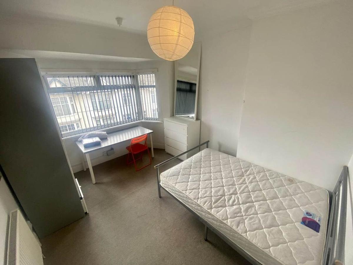 4 bedroom house for rent Pinewood Road, Uplands, Swansea, SA2 0LT