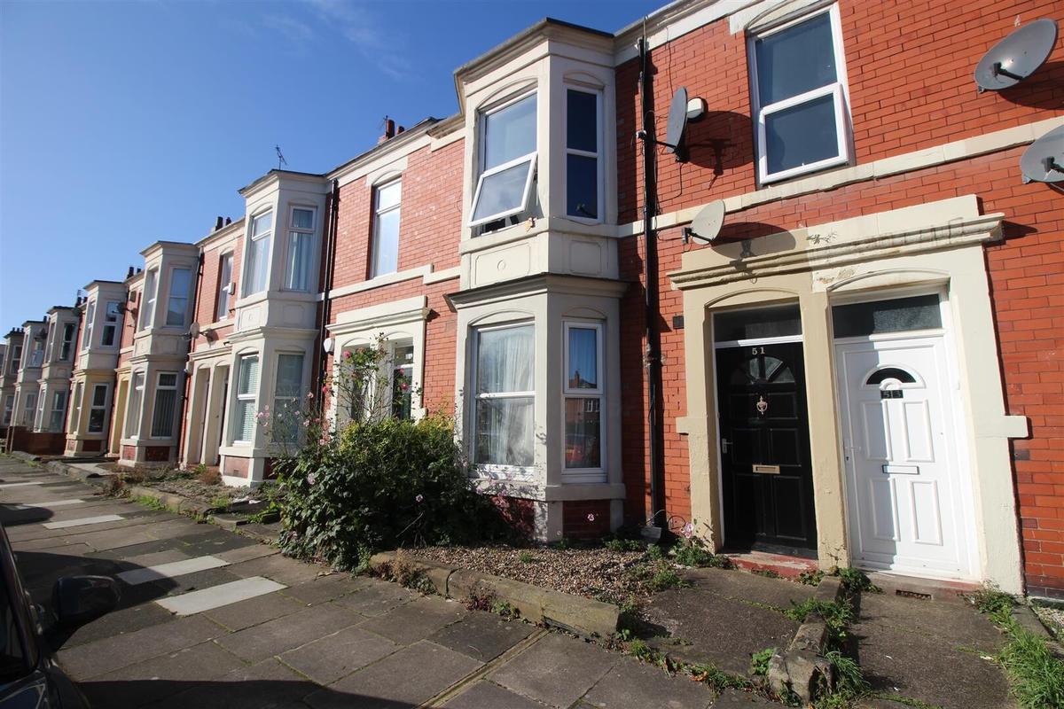 3 bedroom apartment for rent Newlands Road, Newcastle, NE2 3NT UniHomes