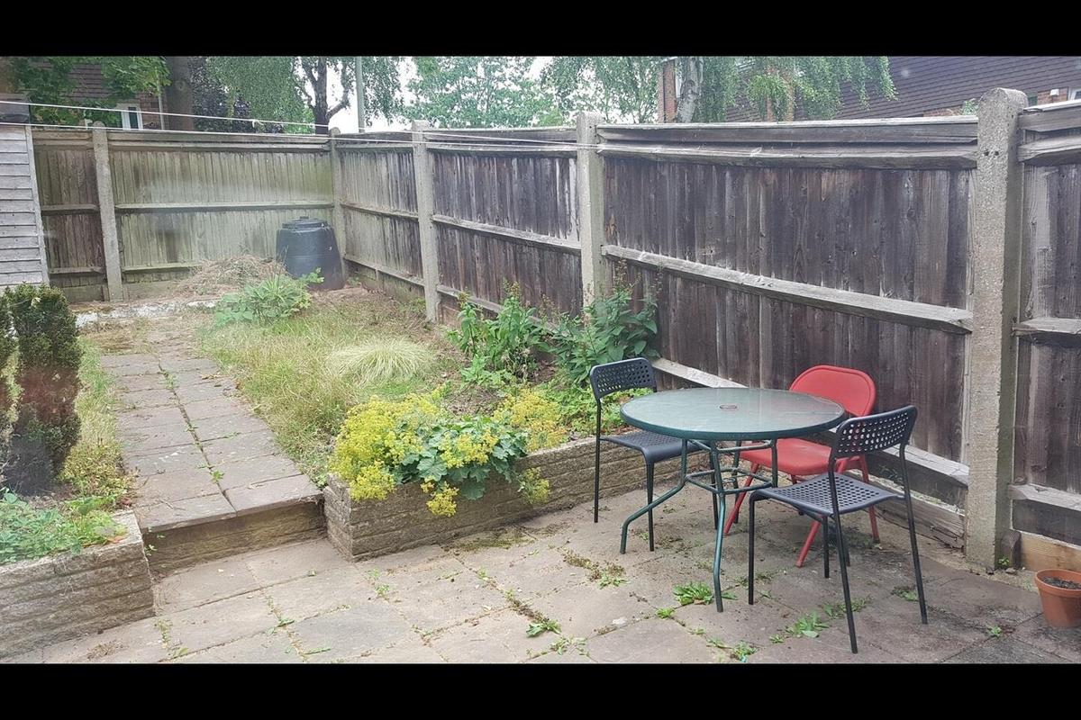 3 bedroom house for rent Rye Close, Surrey, GU2 8JA UniHomes