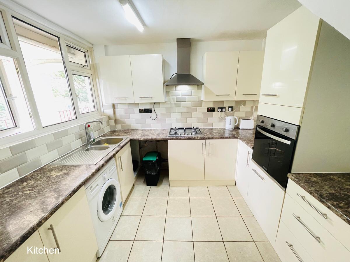 3 bedroom apartment for rent Westthorpe Grove, Birmingham, B19 3DA
