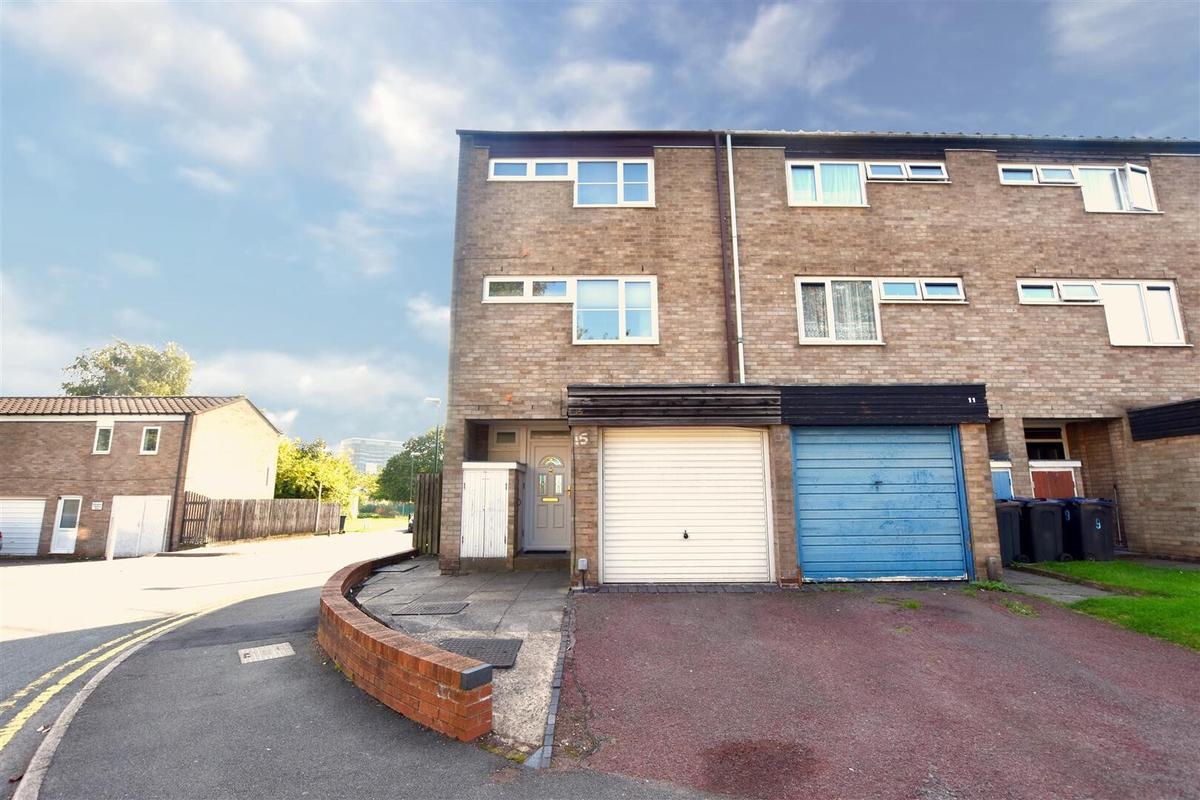 4 bedroom house for rent Coxwell Gardens, Birmingham, B16 9EN UniHomes