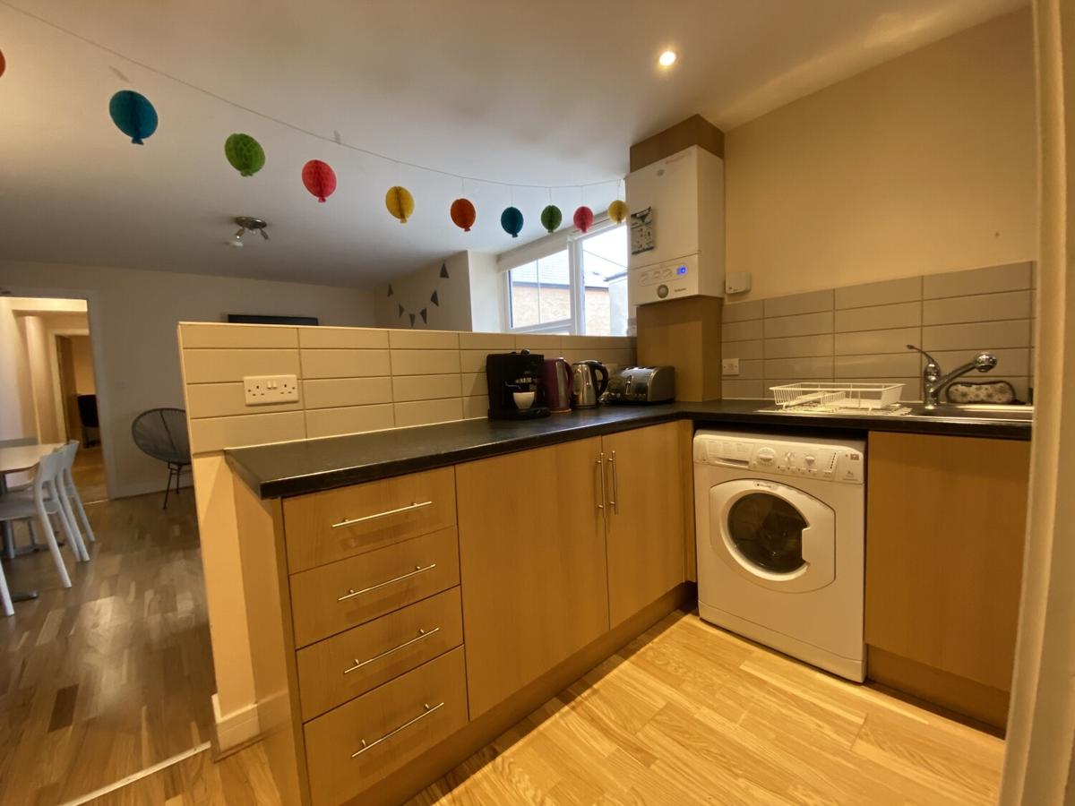 5 bedroom apartment for rent Richmond Road, Cardiff, CF24 3BT UniHomes