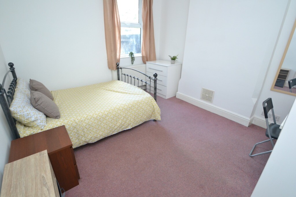 6 bedroom house for rent Loughborough Road, Nottingham, NG2 7JH UniHomes