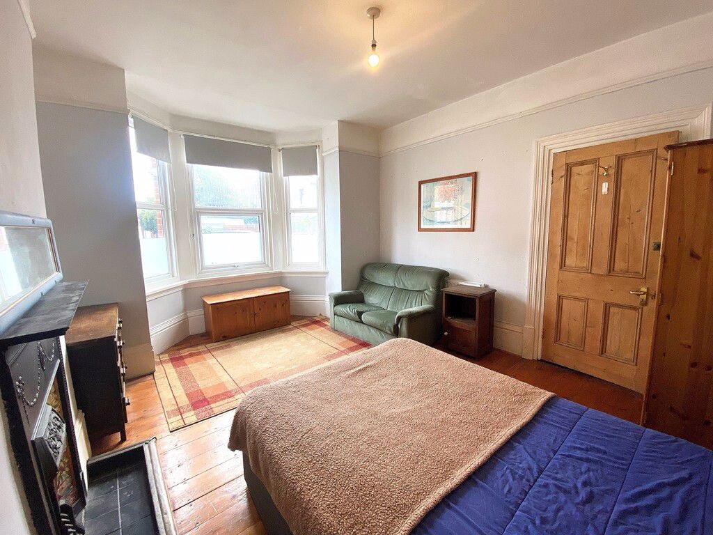 6 bedroom house for rent Chetwynd Road, Portsmouth, PO4 0LZ UniHomes