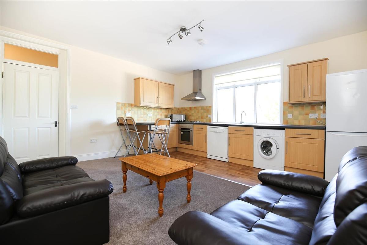 4 bedroom apartment for rent Heaton Place, Newcastle, NE6 1XF UniHomes
