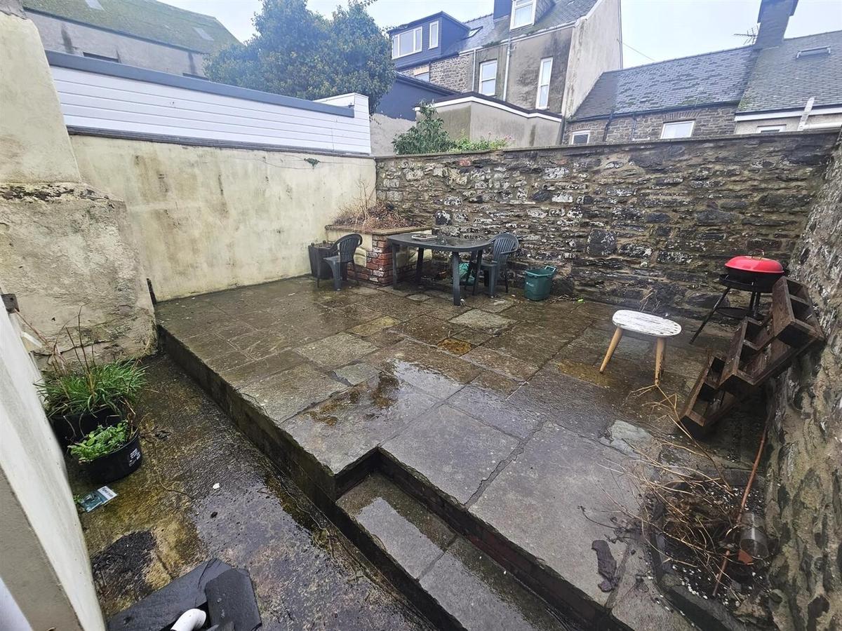 4 bedroom house for rent Grays Inn Road, Aberystwyth, SY23 1QE UniHomes