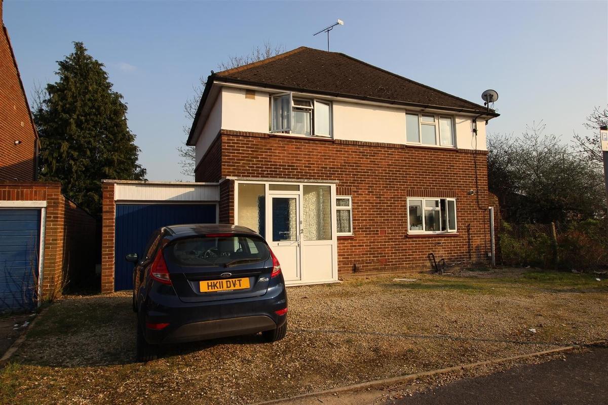 6 bedroom house for rent Lodge Close, London, UB8 2ES UniHomes