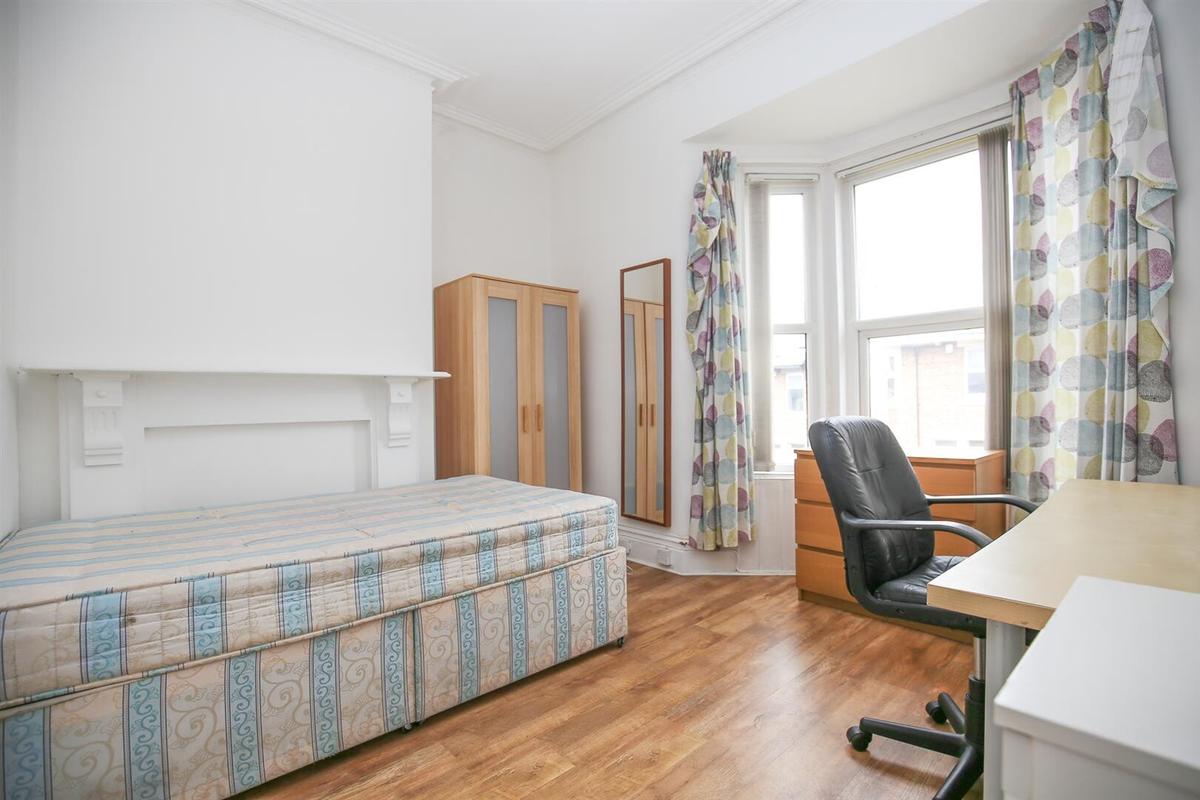 5 bedroom apartment for rent Warwick Street, Newcastle, NE6 5AR UniHomes